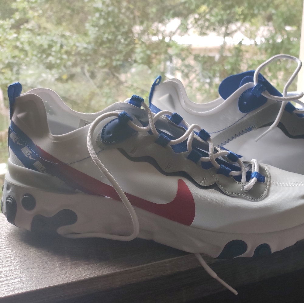 BRAND NEW Nike React Element 55 Taped Seams Blue